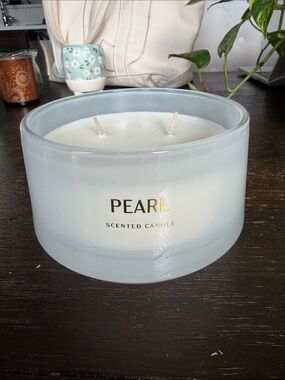 Pearl Pale Blue Two-Wick Frosted Glass Candle